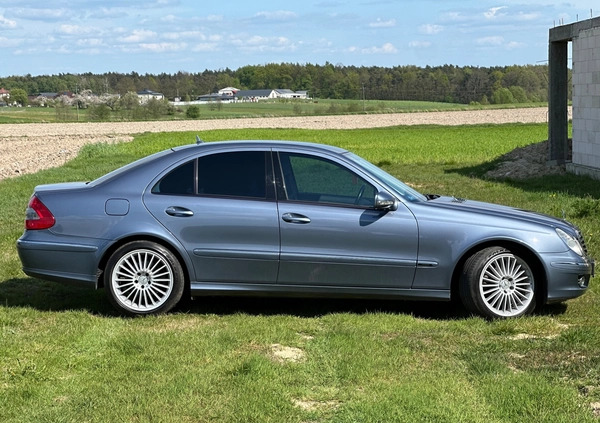 Mercedes-Benz Klasa E cena 33500 przebieg: 260000, rok produkcji 2006 z Ząbki małe 137